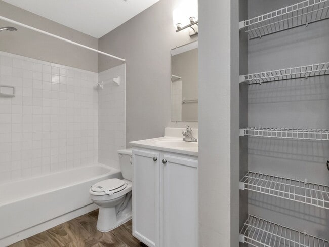 Building Photo - Ground Floor 2/2 with Conservation Views for Lease in Brandon, FL