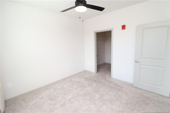 Building Photo - 2402 Gathering Sq Ct