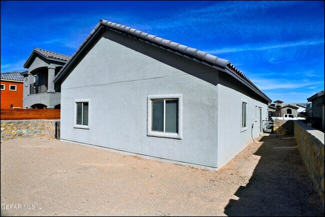 Building Photo - 781 Croxdale St