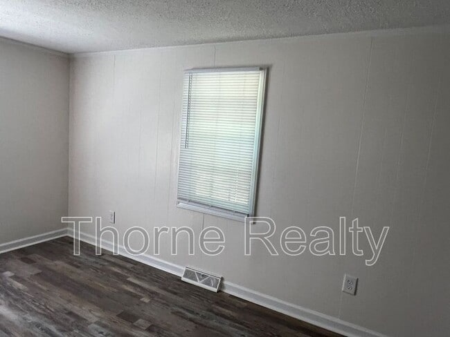 Building Photo - 208 Wheeler St