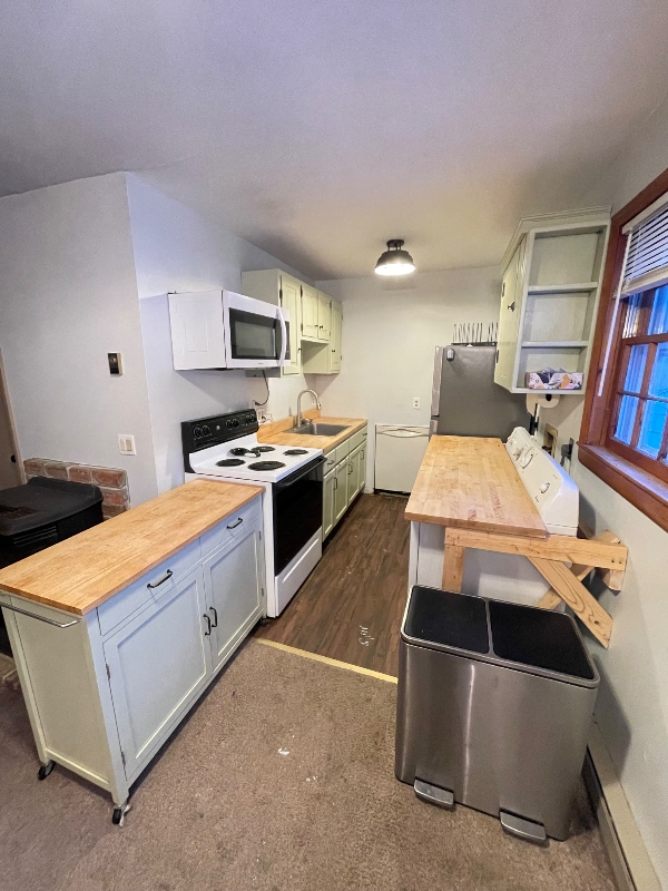 Building Photo - 53 Hortons Rd