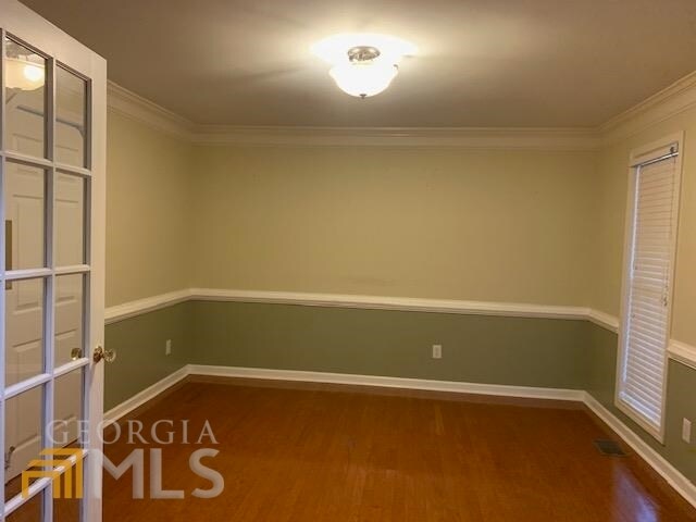 Building Photo - 552 Magnolia Dr