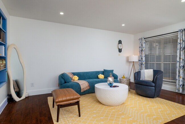 Building Photo - 12888 Montfort Dr