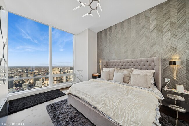 Building Photo - 401 N Wabash Ave