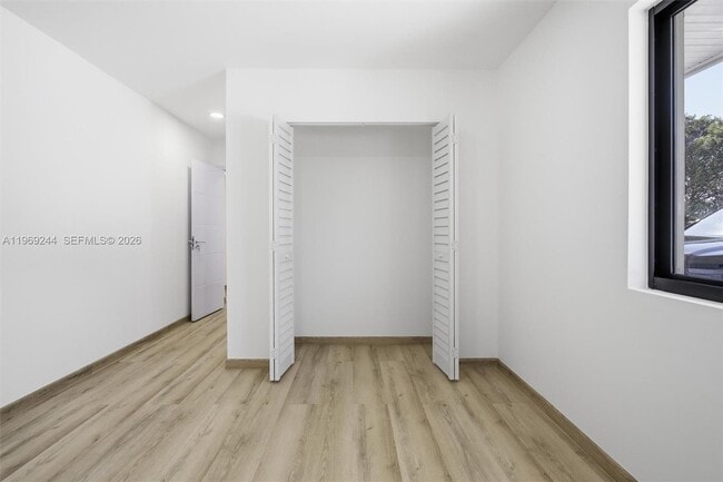 Building Photo - 936 NW 10th St