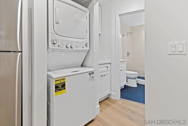 Building Photo - 4264 42nd St