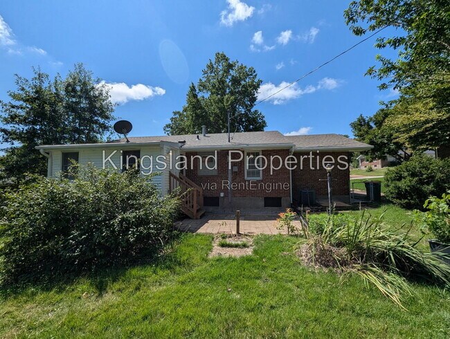 Building Photo - 1215 Danville Dr