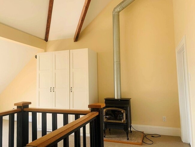 Building Photo - 0 Grove St