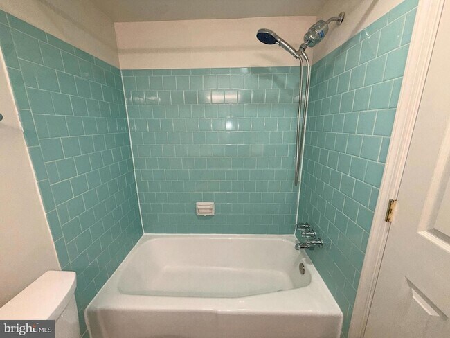 Building Photo - 434 N Armistead St