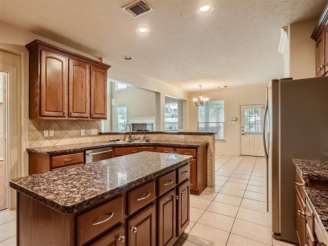 Building Photo - 2331 Vinemead Ct