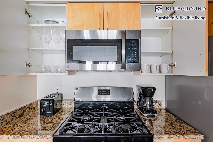 Building Photo - 2400 M St NW