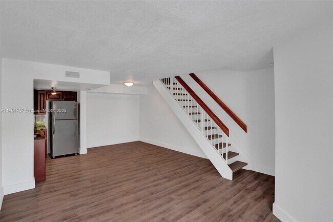 Building Photo - 675 NW 85th Ct