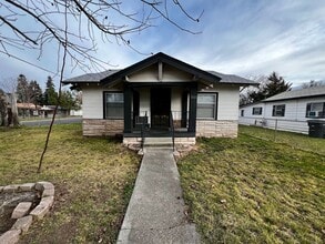 Building Photo - 1001 S 8th St