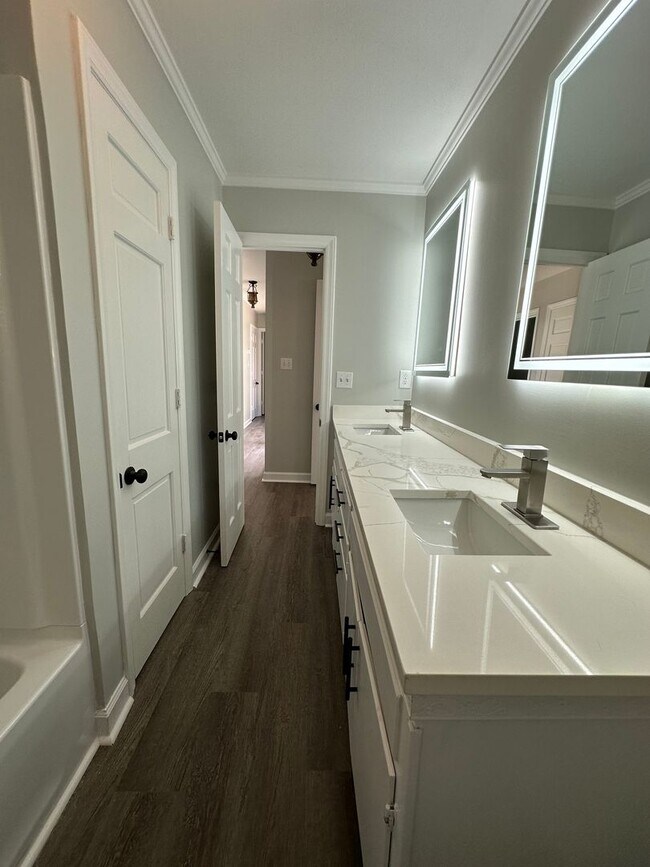 Building Photo - Fully Renovated Home with Unmatched Character