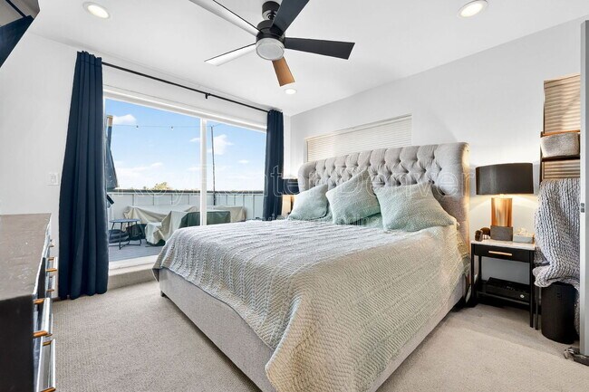 Building Photo - 1299 Newton St