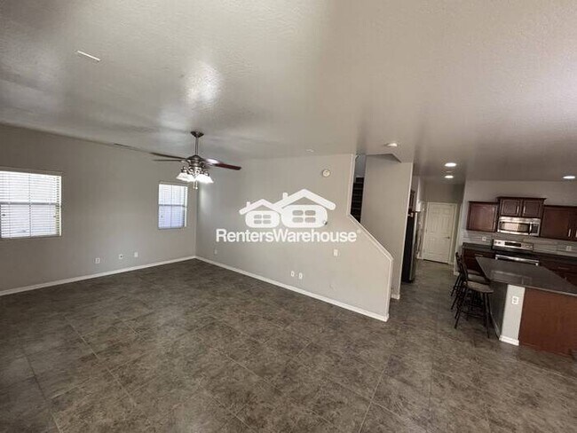 Building Photo - North Phoenix Oasis in a 3-BD Single Family House!