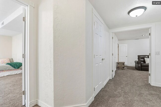 Building Photo - 1403 S 600 W