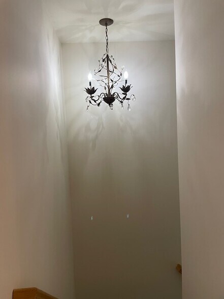 Building Photo - 8116 Heritage Dr