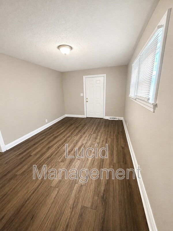 Building Photo - 3659 Lentz Ave