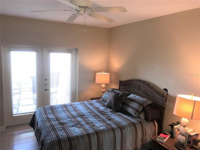 Building Photo - 808 3rd Ave W