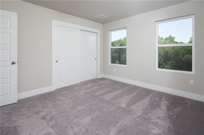 Building Photo - 213 Bridgeford Dr