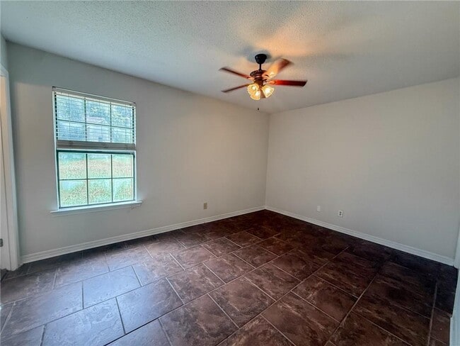 Building Photo - 8613 McAllister Dr