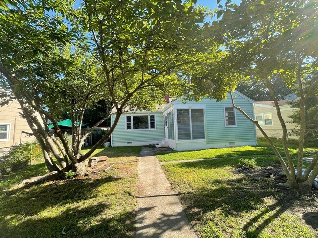 Building Photo - 6508 Adair Ave