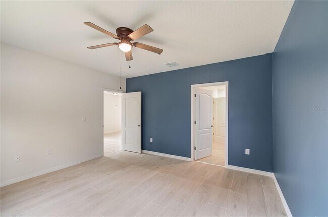 Building Photo - 2164 Big Bend Ave