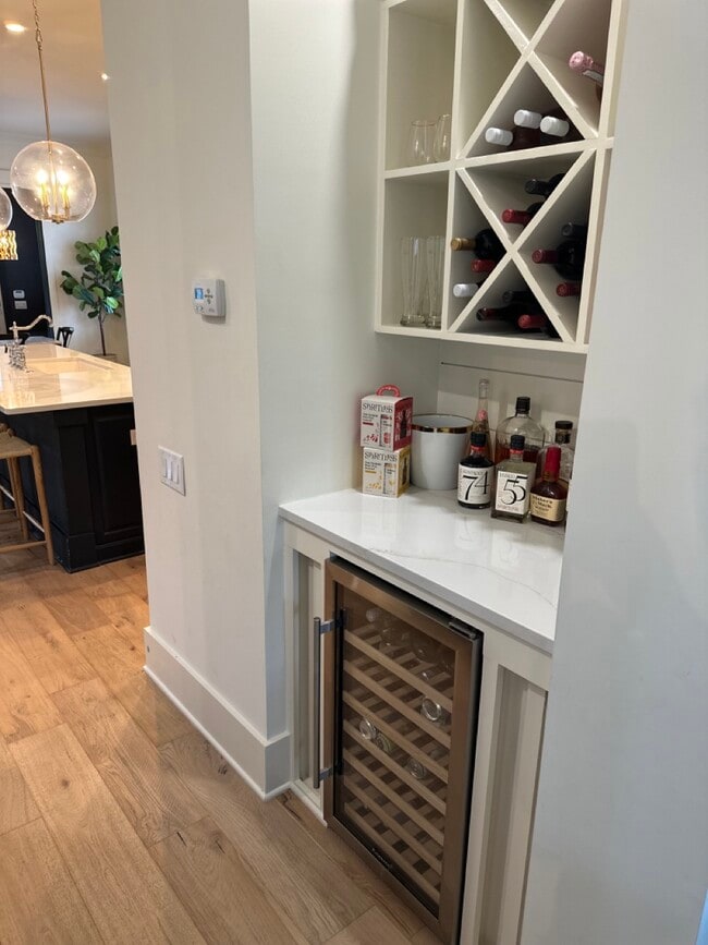 Building Photo - 174 Brailsford St