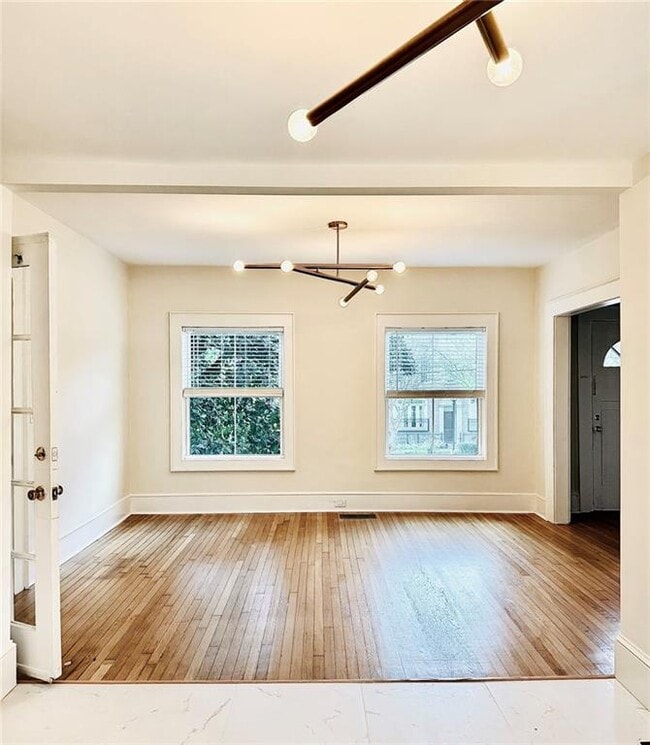 Building Photo - 38 Delmont Dr NE