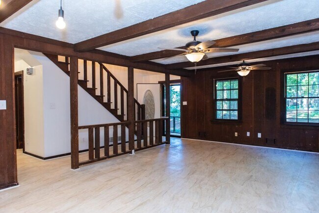 Building Photo - 8188 Webb Rd