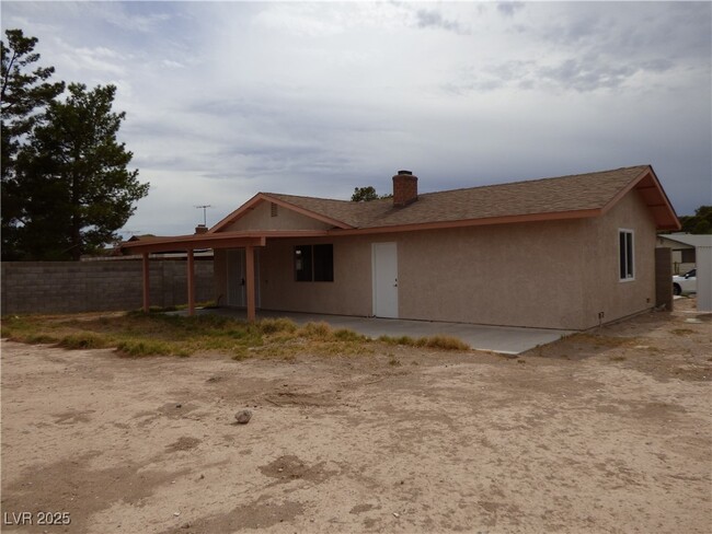 Building Photo - 750 Riata Way