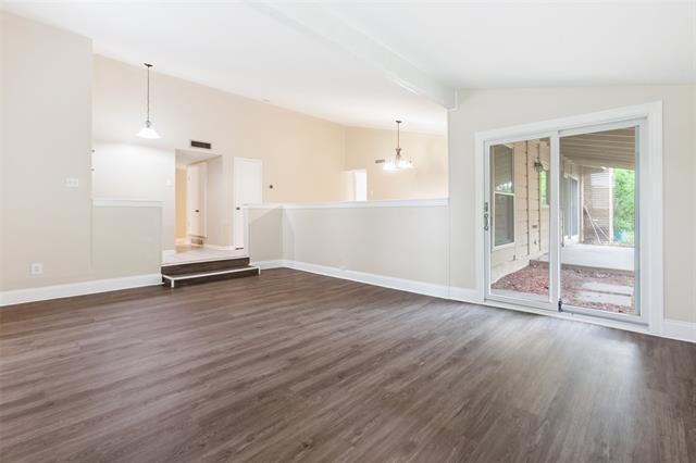 Building Photo - 3401 High Plateau Dr