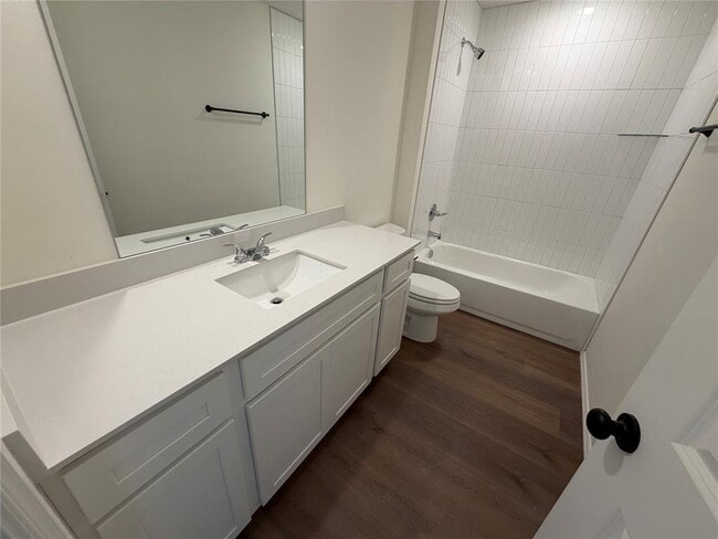 Building Photo - 201 E Main St