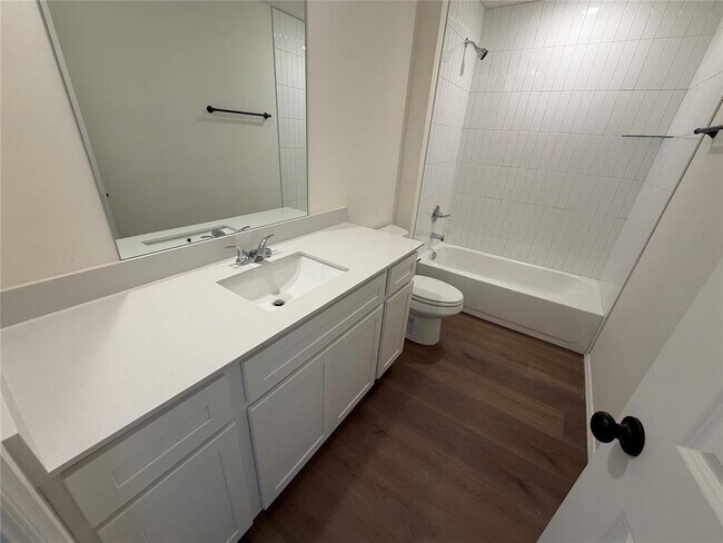 Building Photo - 303 Aaran Way