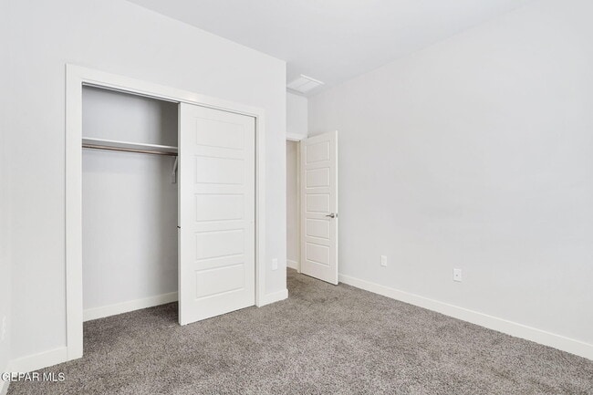 Building Photo - 14813 Tierra Fortaleza Ave