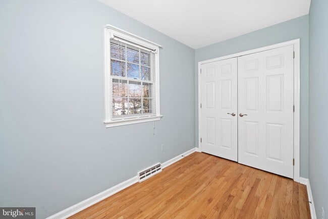 Building Photo - 107 Sorrel Dr