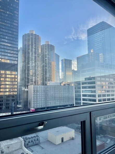 Building Photo - 440 N Wabash Ave