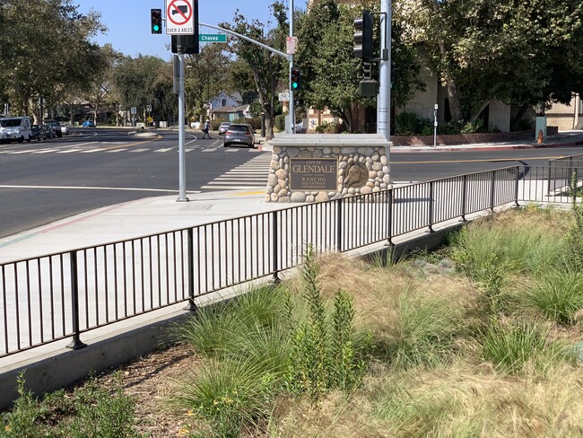 Rancho Equestrian Neighborhood - 1841 Riverside Dr