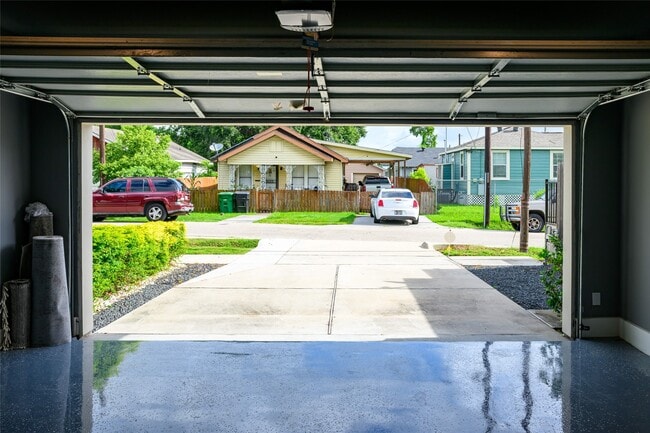 Building Photo - 4618 Nichols St