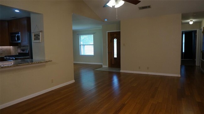 Building Photo - 1728 Zimmerman Ln