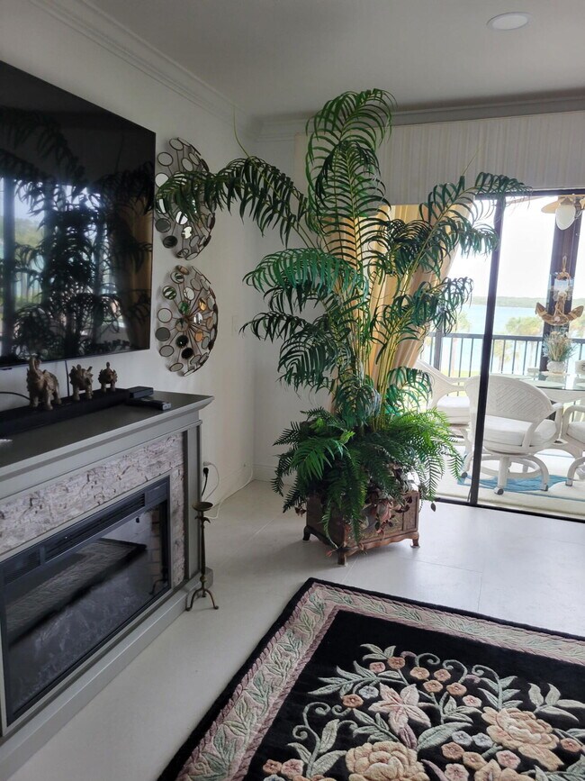 Building Photo - 200 Intracoastal Pl