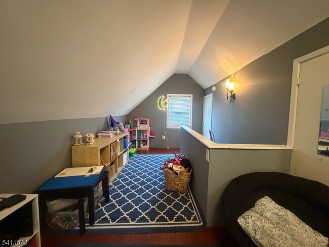 Building Photo - 54 Lindale Ct