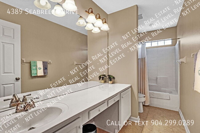 Building Photo - 4389 Seabreeze Dr