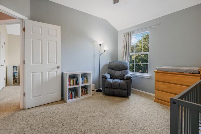 Building Photo - 1009 Rutherford Dr