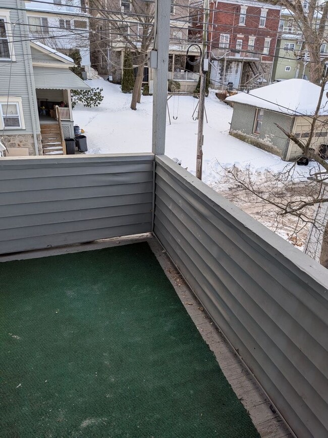 Building Photo - 1106-1108 Gibbson MGMT