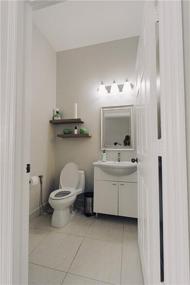 Building Photo - 7682 NW 19th St