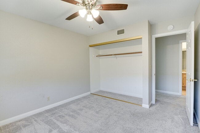 Building Photo - 2816 Mellow Breeze St