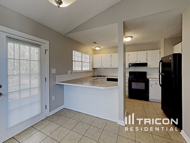 Building Photo - 14020 Eden Ct