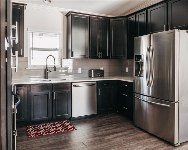 Building Photo - Beautiful 3-Bedroom Home in Windsor Park for Rent